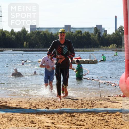 07.09.2025 - 19. Norderstedt Triathlon Luisa Fischer http://msf.ph/oto/8759880 07.09.2025 12:06:02 Schwimmen 174, 713, 816 meine-sportfotos.de