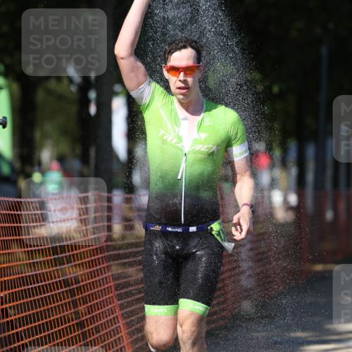 07.09.2025 - 19. Norderstedt Triathlon Michael Strokosch http://msf.ph/oto/8759887 07.09.2025 14:57:37 Laufen 989, 1004 meine-sportfotos.de