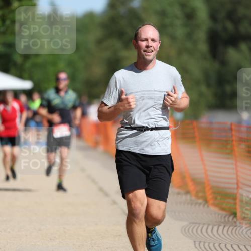 07.09.2025 - 19. Norderstedt Triathlon Michael Strokosch http://msf.ph/oto/8759896 07.09.2025 12:06:35 Laufen 801, 1229, 1395 meine-sportfotos.de