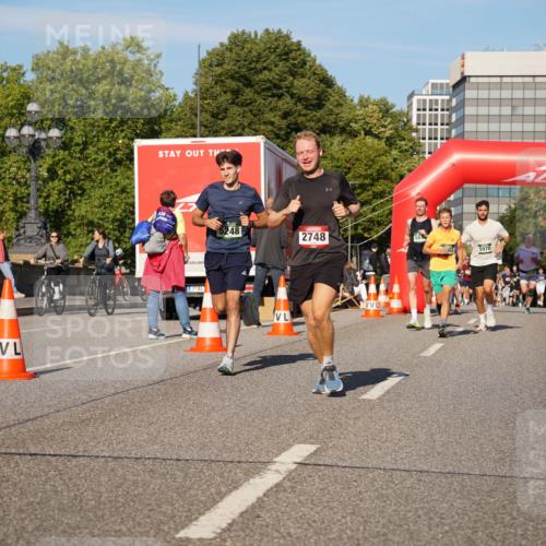 07.09.2025 - BARMER Alsterlauf Yannick Fuchs http://msf.ph/oto/8759900 07.09.2025 09:39:49 Laufen 1, 5248, 2748, 5970 meine-sportfotos.de