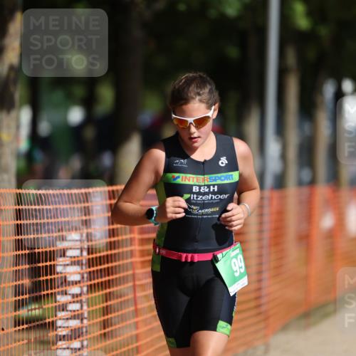 07.09.2025 - 19. Norderstedt Triathlon Michael Strokosch http://msf.ph/oto/8759924 07.09.2025 11:07:59 Laufen 99 meine-sportfotos.de
