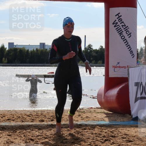 07.09.2025 - 19. Norderstedt Triathlon Luisa Fischer http://msf.ph/oto/8759926 07.09.2025 14:12:12 Schwimmen 469, 472 meine-sportfotos.de