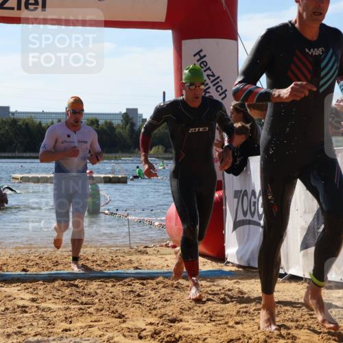 07.09.2025 - 19. Norderstedt Triathlon Luisa Fischer http://msf.ph/oto/8759937 07.09.2025 12:06:05 Schwimmen 174, 713, 816 meine-sportfotos.de