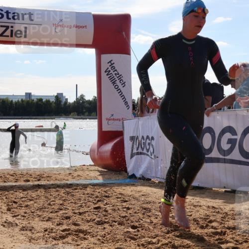 07.09.2025 - 19. Norderstedt Triathlon Luisa Fischer http://msf.ph/oto/8759942 07.09.2025 14:12:13 Schwimmen 469, 472 meine-sportfotos.de