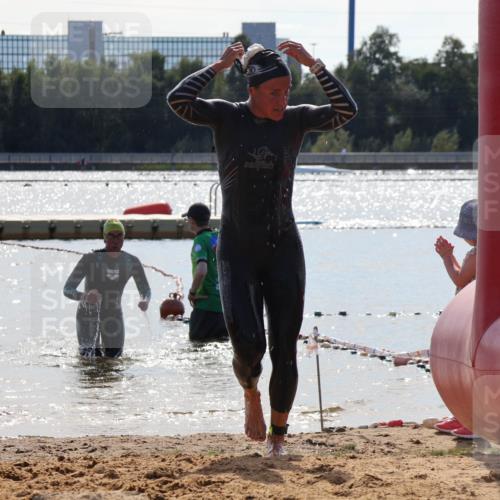 07.09.2025 - 19. Norderstedt Triathlon Luisa Fischer http://msf.ph/oto/8759955 07.09.2025 14:12:16 Schwimmen 469, 472 meine-sportfotos.de