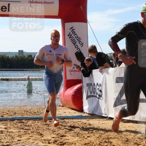 07.09.2025 - 19. Norderstedt Triathlon Luisa Fischer http://msf.ph/oto/8759959 07.09.2025 12:06:06 Schwimmen 174, 713, 816 meine-sportfotos.de