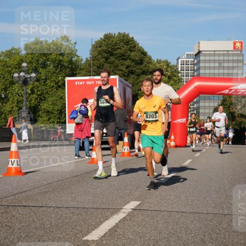 07.09.2025 - BARMER Alsterlauf Yannick Fuchs http://msf.ph/oto/8759962 07.09.2025 09:39:53 Laufen 564, 8203, 8248, 4754 meine-sportfotos.de