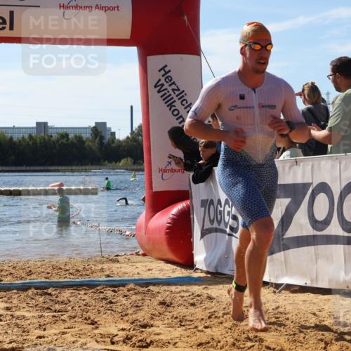07.09.2025 - 19. Norderstedt Triathlon Luisa Fischer http://msf.ph/oto/8759976 07.09.2025 12:06:06 Schwimmen 174, 713, 816 meine-sportfotos.de