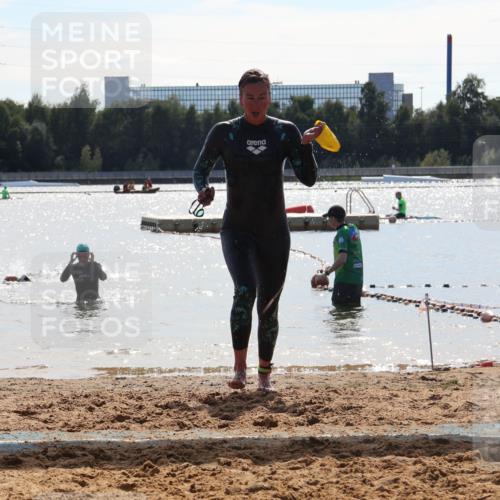 07.09.2025 - 19. Norderstedt Triathlon Luisa Fischer http://msf.ph/oto/8760013 07.09.2025 14:12:22 Schwimmen 469, 472, 475 meine-sportfotos.de