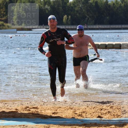 07.09.2025 - 19. Norderstedt Triathlon Luisa Fischer http://msf.ph/oto/8760044 07.09.2025 12:06:12 Schwimmen 174, 250, 713, 810, 816 meine-sportfotos.de