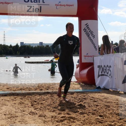 07.09.2025 - 19. Norderstedt Triathlon Luisa Fischer http://msf.ph/oto/8760046 07.09.2025 14:12:24 Schwimmen 469, 475 meine-sportfotos.de