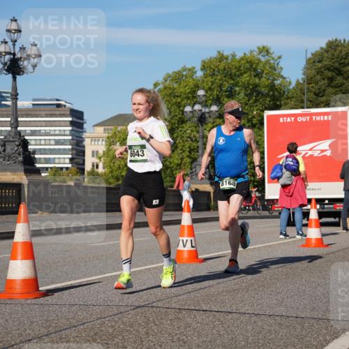 07.09.2025 - BARMER Alsterlauf Yannick Fuchs http://msf.ph/oto/8760051 07.09.2025 09:39:56 Laufen 6043, 8168, 8248 meine-sportfotos.de