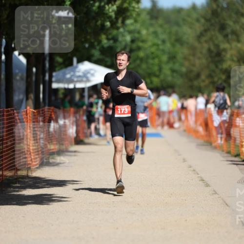 07.09.2025 - 19. Norderstedt Triathlon Michael Strokosch http://msf.ph/oto/8760062 07.09.2025 12:53:12 Laufen 173 meine-sportfotos.de