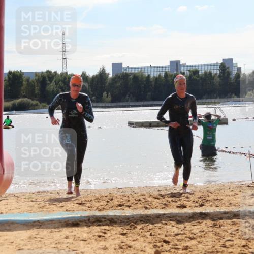07.09.2025 - 19. Norderstedt Triathlon Luisa Fischer http://msf.ph/oto/8760074 07.09.2025 14:12:38 Schwimmen 462, 463, 476 meine-sportfotos.de