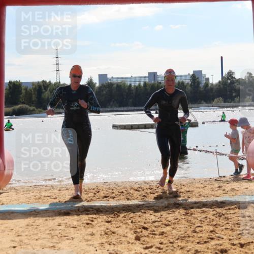 07.09.2025 - 19. Norderstedt Triathlon Luisa Fischer http://msf.ph/oto/8760083 07.09.2025 14:12:39 Schwimmen 462, 463, 476 meine-sportfotos.de