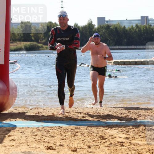 07.09.2025 - 19. Norderstedt Triathlon Luisa Fischer http://msf.ph/oto/8760086 07.09.2025 12:06:14 Schwimmen 174, 250, 713, 810, 816 meine-sportfotos.de