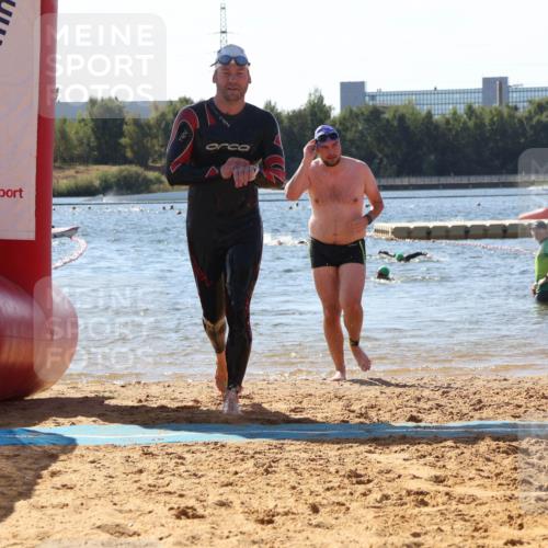 07.09.2025 - 19. Norderstedt Triathlon Luisa Fischer http://msf.ph/oto/8760091 07.09.2025 12:06:15 Schwimmen 174, 250, 713, 810, 816 meine-sportfotos.de