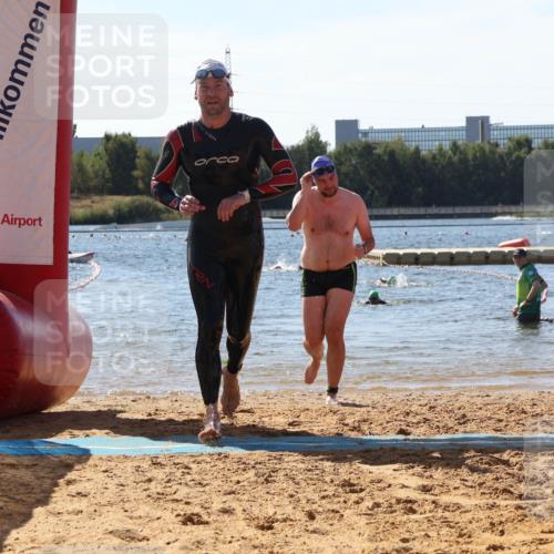 07.09.2025 - 19. Norderstedt Triathlon Luisa Fischer http://msf.ph/oto/8760101 07.09.2025 12:06:15 Schwimmen 174, 250, 713, 810, 816 meine-sportfotos.de