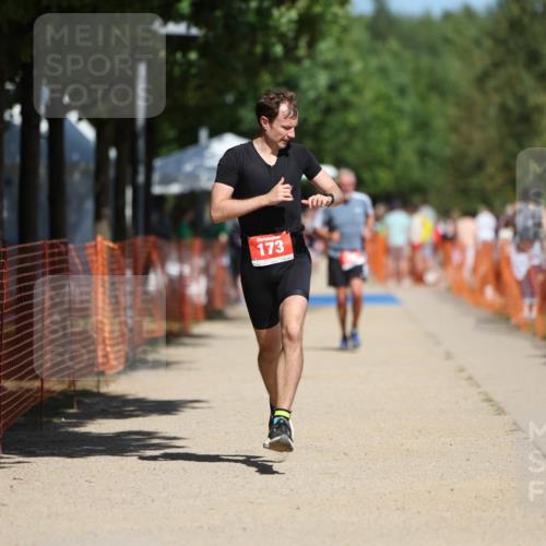 07.09.2025 - 19. Norderstedt Triathlon Michael Strokosch http://msf.ph/oto/8760113 07.09.2025 12:53:13 Laufen 173 meine-sportfotos.de