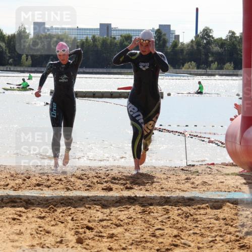 07.09.2025 - 19. Norderstedt Triathlon Luisa Fischer http://msf.ph/oto/8760120 07.09.2025 14:13:25 Schwimmen 449, 1404 meine-sportfotos.de