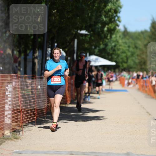 07.09.2025 - 19. Norderstedt Triathlon Michael Strokosch http://msf.ph/oto/8760126 07.09.2025 13:15:35 Laufen 236, 1252, 1337, 1366 meine-sportfotos.de