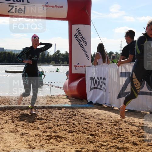 07.09.2025 - 19. Norderstedt Triathlon Luisa Fischer http://msf.ph/oto/8760152 07.09.2025 14:13:27 Schwimmen 449, 1404 meine-sportfotos.de