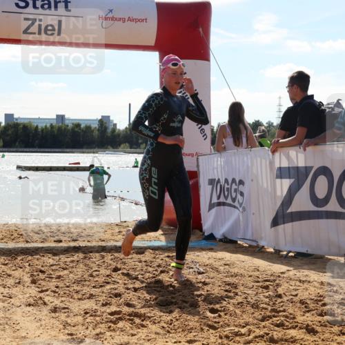 07.09.2025 - 19. Norderstedt Triathlon Luisa Fischer http://msf.ph/oto/8760158 07.09.2025 14:13:28 Schwimmen 449, 1404 meine-sportfotos.de