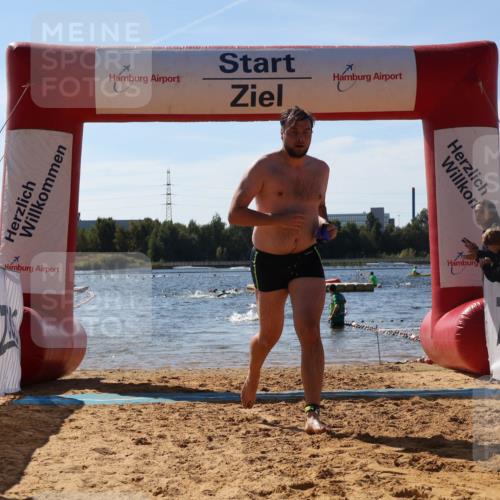 07.09.2025 - 19. Norderstedt Triathlon Luisa Fischer http://msf.ph/oto/8760168 07.09.2025 12:06:18 Schwimmen 250, 810 meine-sportfotos.de