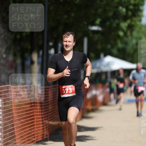 07.09.2025 - 19. Norderstedt Triathlon Michael Strokosch http://msf.ph/oto/8760171 07.09.2025 12:53:15 Laufen 173 meine-sportfotos.de