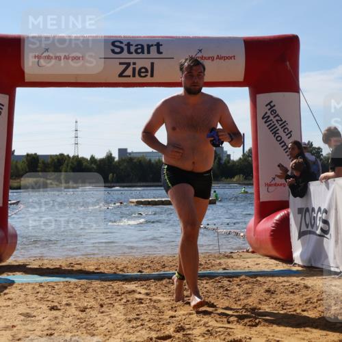 07.09.2025 - 19. Norderstedt Triathlon Luisa Fischer http://msf.ph/oto/8760174 07.09.2025 12:06:18 Schwimmen 250, 810 meine-sportfotos.de