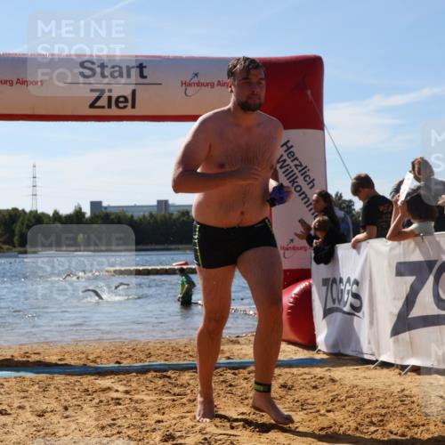 07.09.2025 - 19. Norderstedt Triathlon Luisa Fischer http://msf.ph/oto/8760182 07.09.2025 12:06:19 Schwimmen 250, 810 meine-sportfotos.de