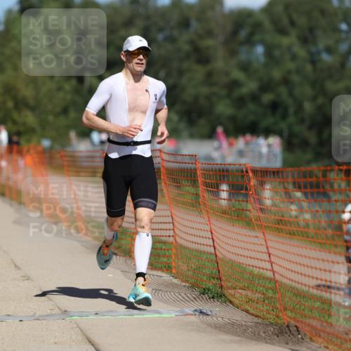 07.09.2025 - 19. Norderstedt Triathlon Michael Strokosch http://msf.ph/oto/8760196 07.09.2025 13:15:37 Laufen 236, 1252, 1297, 1337, 1366 meine-sportfotos.de