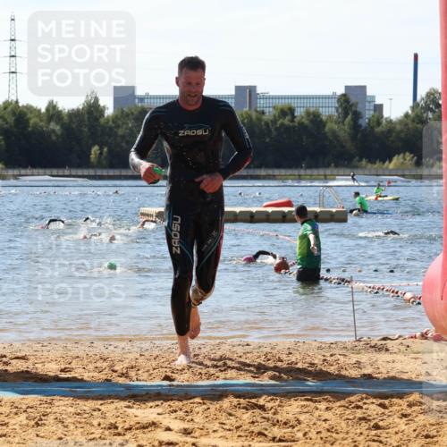 07.09.2025 - 19. Norderstedt Triathlon Luisa Fischer http://msf.ph/oto/8760201 07.09.2025 12:06:32 Schwimmen 1212 meine-sportfotos.de