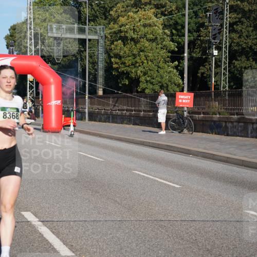 07.09.2025 - BARMER Alsterlauf Yannick Fuchs http://msf.ph/oto/8760210 07.09.2025 09:40:03 Laufen 8368, 42 meine-sportfotos.de