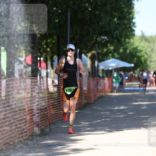 07.09.2025 - 19. Norderstedt Triathlon Michael Strokosch http://msf.ph/oto/8760218 07.09.2025 14:58:15 Laufen 1001, 1037 meine-sportfotos.de
