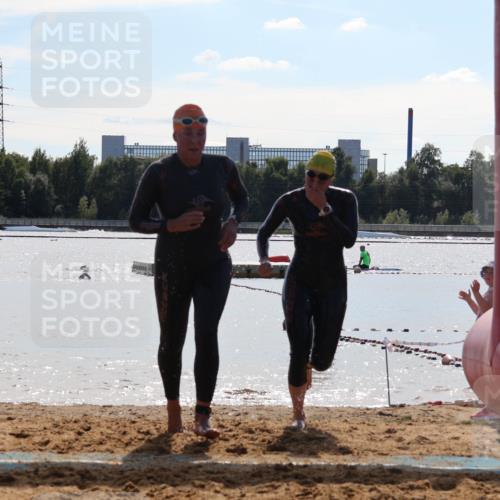 07.09.2025 - 19. Norderstedt Triathlon Luisa Fischer http://msf.ph/oto/8760221 07.09.2025 14:14:20 Schwimmen 1447, 1493, 1507 meine-sportfotos.de