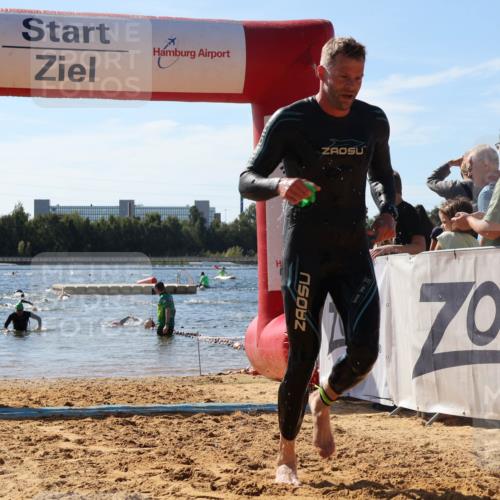 07.09.2025 - 19. Norderstedt Triathlon Luisa Fischer http://msf.ph/oto/8760236 07.09.2025 12:06:34 Schwimmen 1212 meine-sportfotos.de
