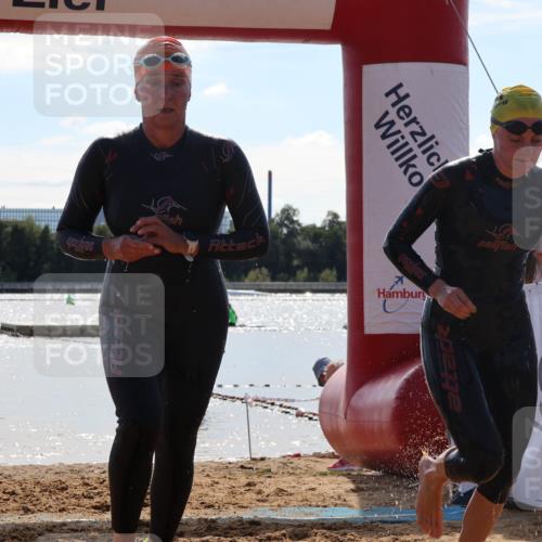 07.09.2025 - 19. Norderstedt Triathlon Luisa Fischer http://msf.ph/oto/8760249 07.09.2025 14:14:22 Schwimmen 1447, 1493, 1507 meine-sportfotos.de
