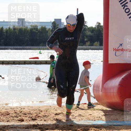 07.09.2025 - 19. Norderstedt Triathlon Luisa Fischer http://msf.ph/oto/8760275 07.09.2025 14:14:59 Schwimmen 917 meine-sportfotos.de