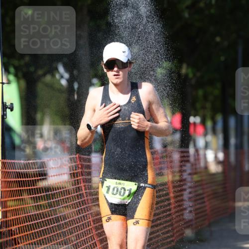 07.09.2025 - 19. Norderstedt Triathlon Michael Strokosch http://msf.ph/oto/8760282 07.09.2025 14:58:18 Laufen 965, 1001, 1037 meine-sportfotos.de