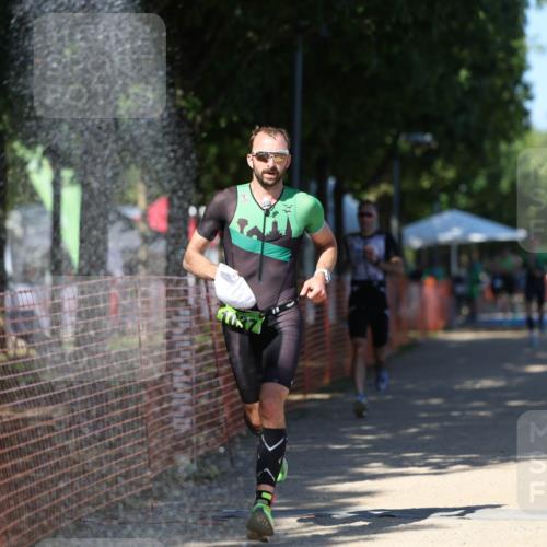 07.09.2025 - 19. Norderstedt Triathlon Michael Strokosch http://msf.ph/oto/8760321 07.09.2025 14:58:23 Laufen 965, 1037 meine-sportfotos.de