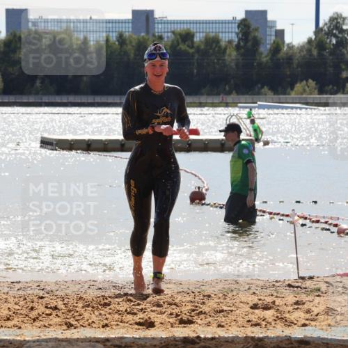 07.09.2025 - 19. Norderstedt Triathlon Luisa Fischer http://msf.ph/oto/8760339 07.09.2025 14:15:13 Schwimmen 452, 478, 1414 meine-sportfotos.de