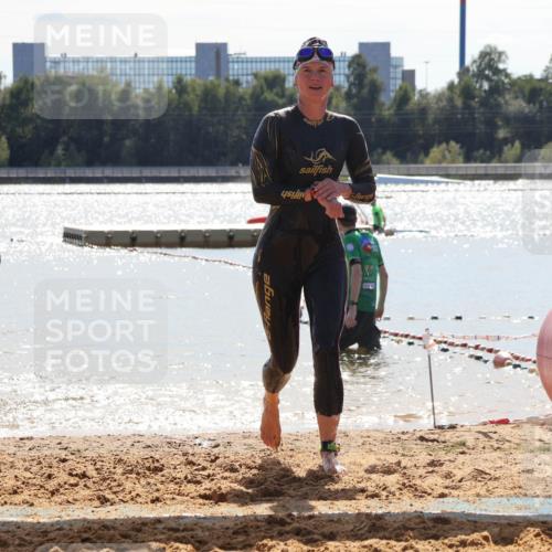 07.09.2025 - 19. Norderstedt Triathlon Luisa Fischer http://msf.ph/oto/8760347 07.09.2025 14:15:14 Schwimmen 452, 478, 1414 meine-sportfotos.de