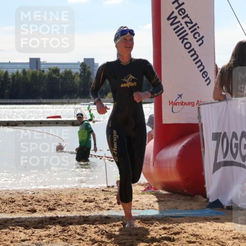 07.09.2025 - 19. Norderstedt Triathlon Luisa Fischer http://msf.ph/oto/8760364 07.09.2025 14:15:15 Schwimmen 452, 478, 1414 meine-sportfotos.de