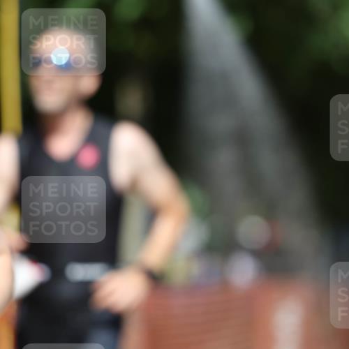 07.09.2025 - 19. Norderstedt Triathlon Michael Strokosch http://msf.ph/oto/8760375 07.09.2025 13:15:45 Laufen 236, 1297, 1337, 1391 meine-sportfotos.de
