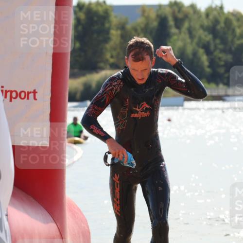 07.09.2025 - 19. Norderstedt Triathlon Luisa Fischer http://msf.ph/oto/8760405 07.09.2025 14:16:00 Schwimmen 444, 1506 meine-sportfotos.de