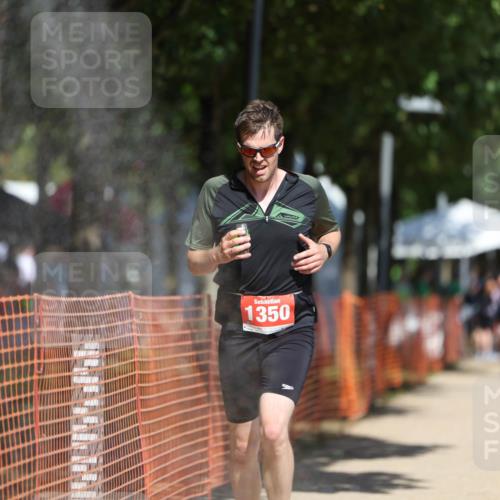 07.09.2025 - 19. Norderstedt Triathlon Michael Strokosch http://msf.ph/oto/8760414 07.09.2025 12:53:25 Laufen 192, 1350 meine-sportfotos.de