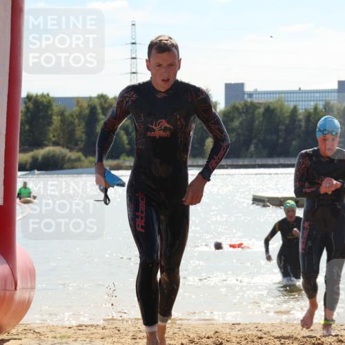 07.09.2025 - 19. Norderstedt Triathlon Luisa Fischer http://msf.ph/oto/8760430 07.09.2025 14:16:02 Schwimmen 444, 479, 1506 meine-sportfotos.de