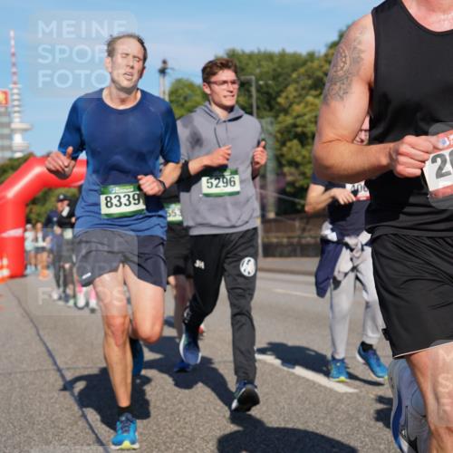 07.09.2025 - BARMER Alsterlauf Yannick Fuchs http://msf.ph/oto/8760431 07.09.2025 09:40:09 Laufen 8339, 5296, 36, 2650 meine-sportfotos.de
