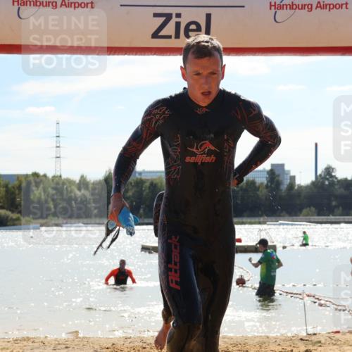 07.09.2025 - 19. Norderstedt Triathlon Luisa Fischer http://msf.ph/oto/8760455 07.09.2025 14:16:03 Schwimmen 444, 479, 1506 meine-sportfotos.de